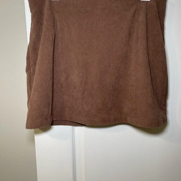 Halara High Waisted 2-in-1 A Line Mini Corduroy Casual Skirt Size XL - Picture 8 of 15